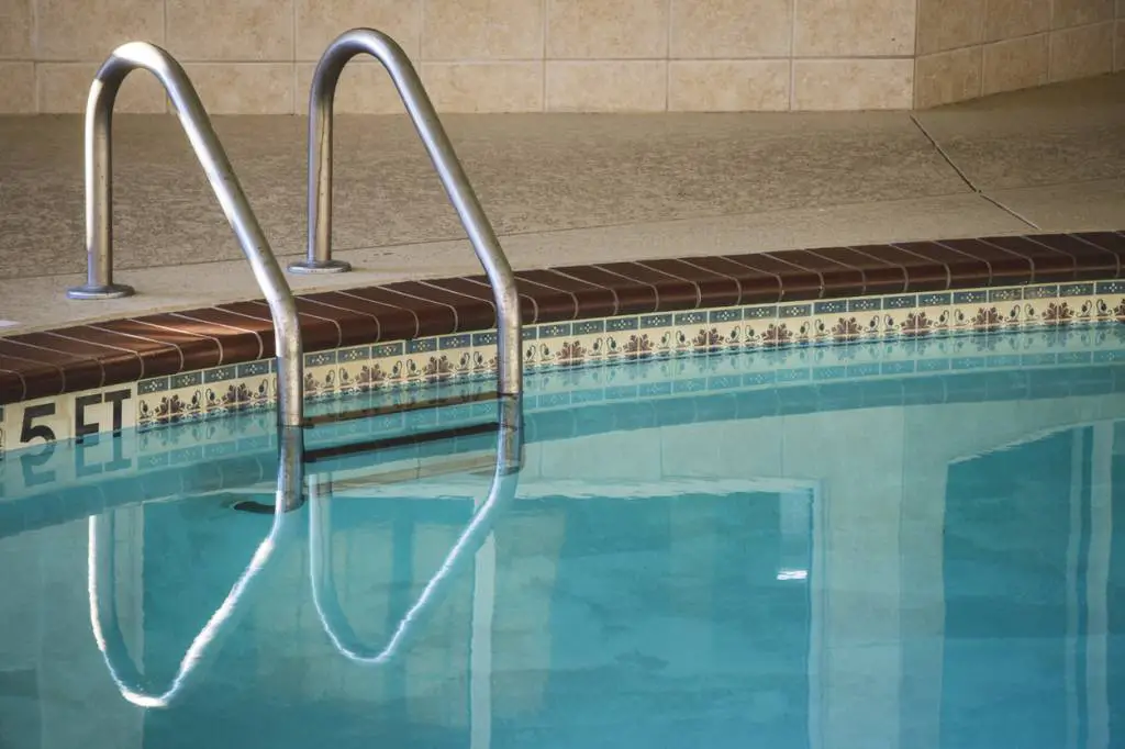 piscine intérieure déshumidificateur hygrométrie humidité déshumidification ventilation qualité air traitement